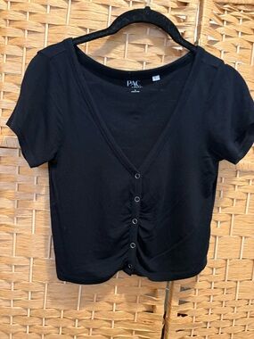 Pacsun Black Short Sleeve Button-Front Crop Top size S